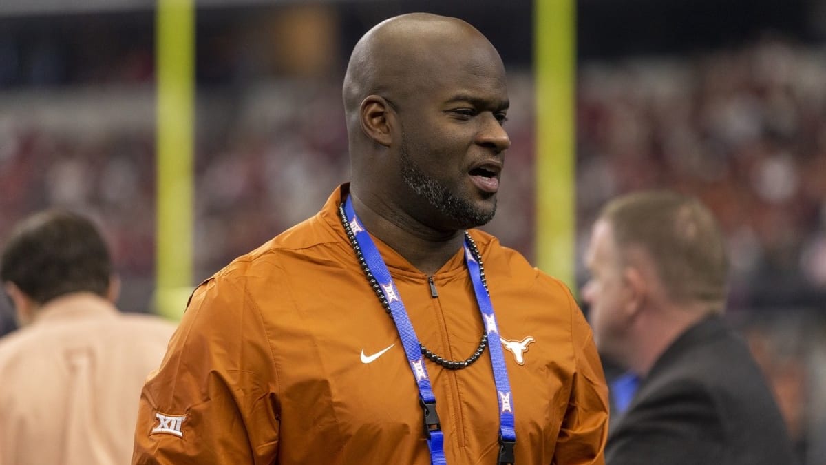 Vince Young Has New Job At Old Stomping Grounds Sports Illustrated Tennessee Titans News Analysis And More