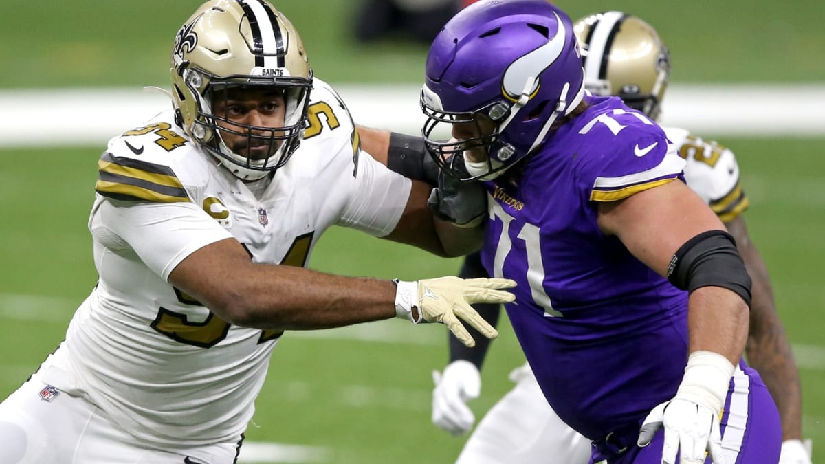 NFL tracker: Riley Reiff earns $1 million bonus in Vikings' loss