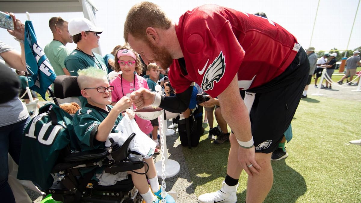 Eagles superfan Giovanni Hamilton to reduce social media presence