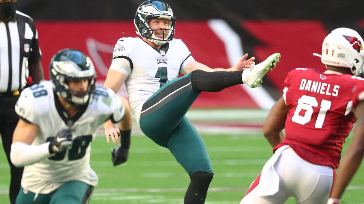 January 1, 2023, Houston, Texas, U.S: Houston Texans punter Cameron  Johnston (11) kicks in pregame w