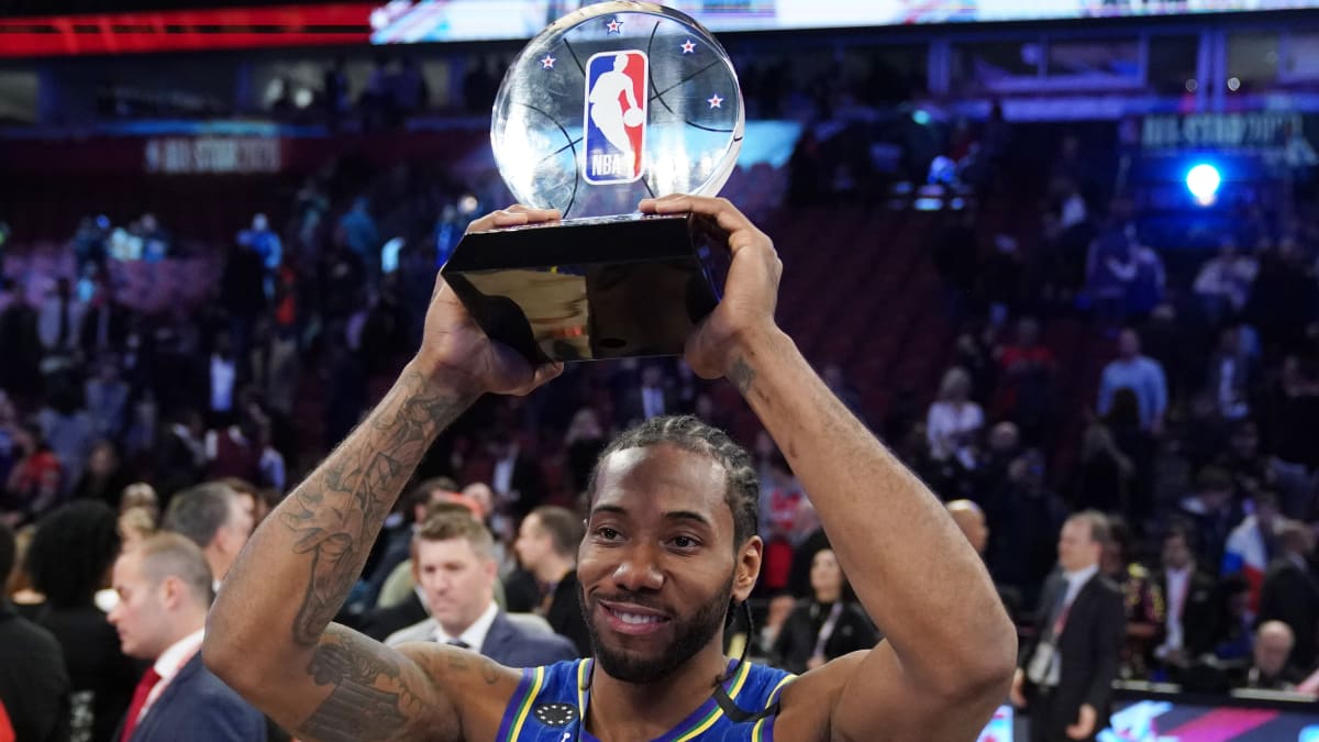 Kobe Bryant claims one more All-Star MVP trophy