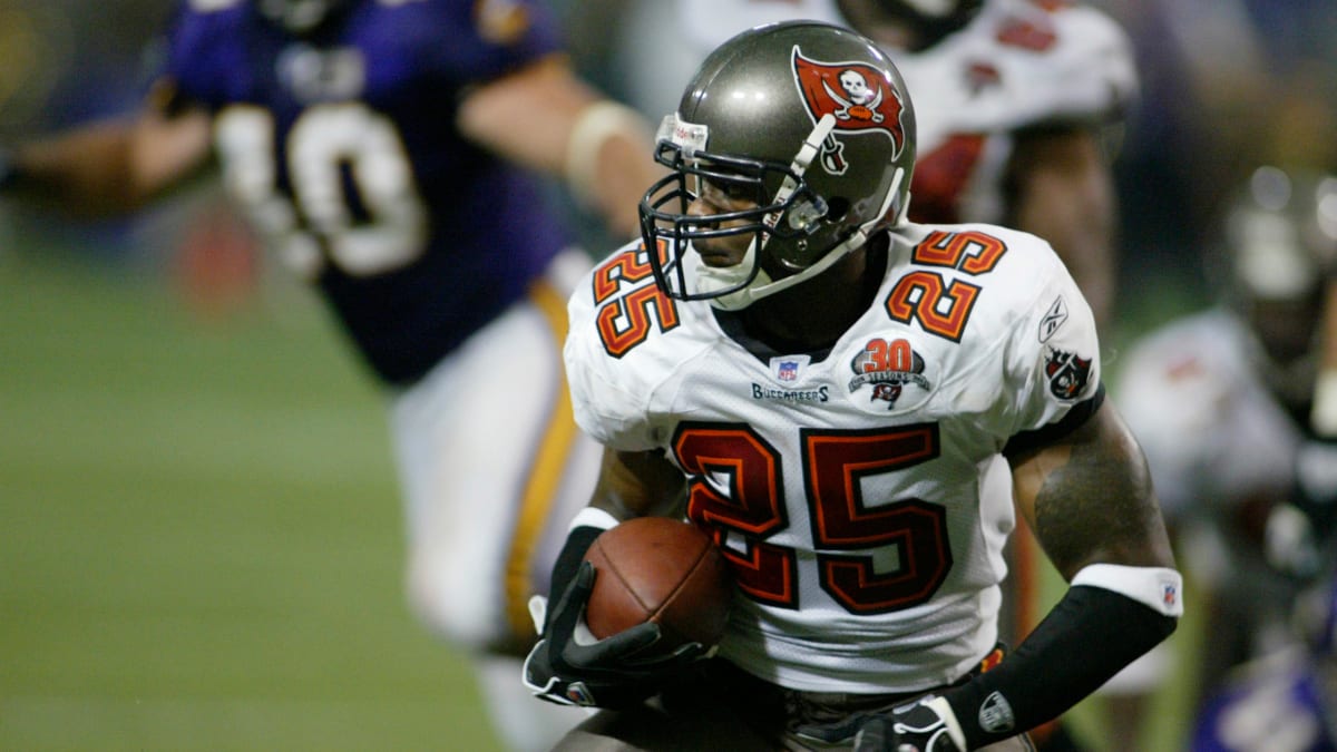 Buc of the Day: CB Brian Kelly - Tampa Bay Buccaneers, BucsGameday