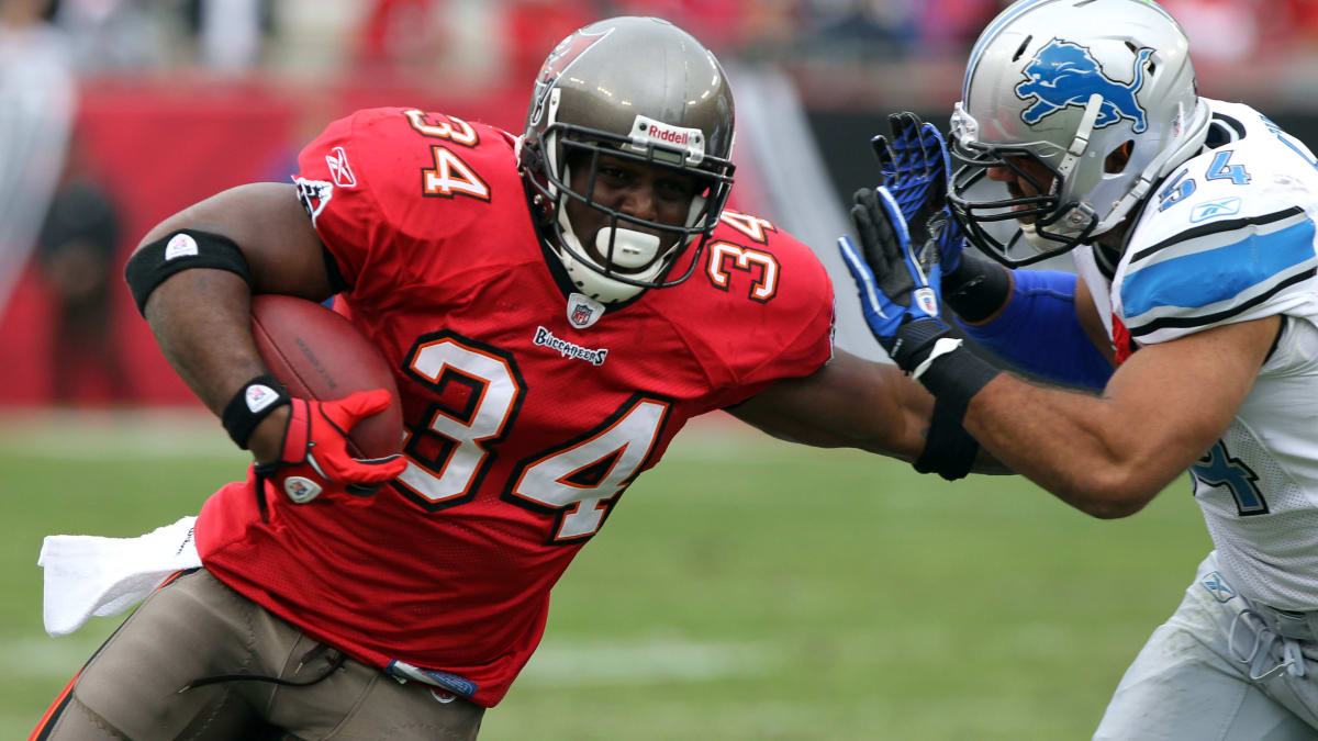 Tampa Bay Buccaneers' running back Earnest Graham (34) heads for the locker  room at half-time as the Buccaneers play the Arizona Cardinals at Raymond  James Stadium in Tampa, Florida on November 4