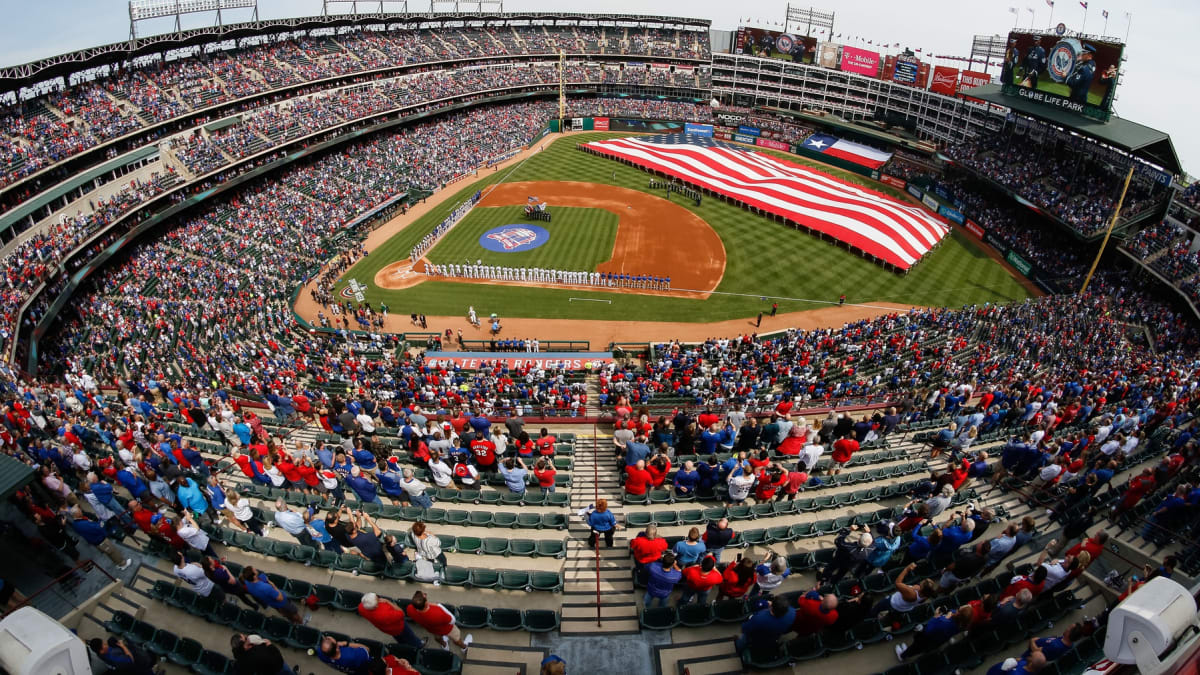 Arlington, Texas, USA. 12th September, 2015. The Texas Rangers observe Hispanic  Heritage night during an MLB game between the Oakland Athletics and the Texas  Rangers at Globe Life Park in Arlington, TX