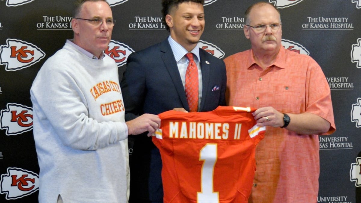 What if the Kansas City Chiefs didn't trade up for Patrick Mahomes in the  2017 NFL Draft? - Sports Illustrated Kansas City Chiefs News, Analysis and  More