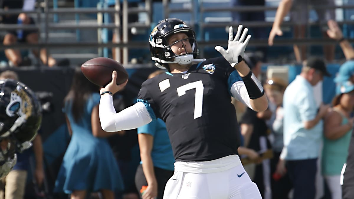 Jaguars acquire QB Josh Dobbs in trade; Nick Foles placed on injured reserve