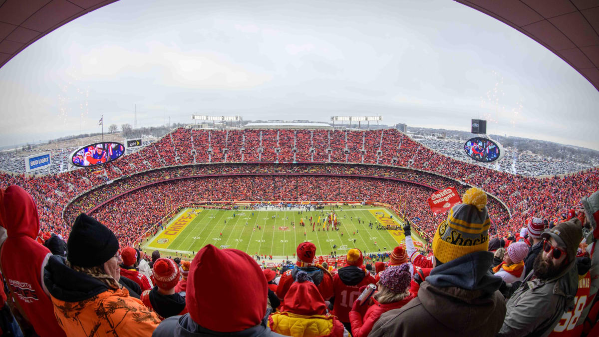 Chiefs want fans to 'light up Arrowhead'