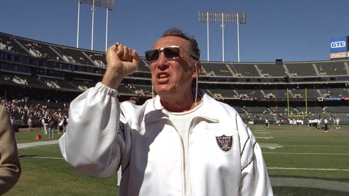 Al Davis, of the Oakland Raiders, holds a very rare Q & A session with the  Bay Area media to clear the air about the current state of the Raiders at  team