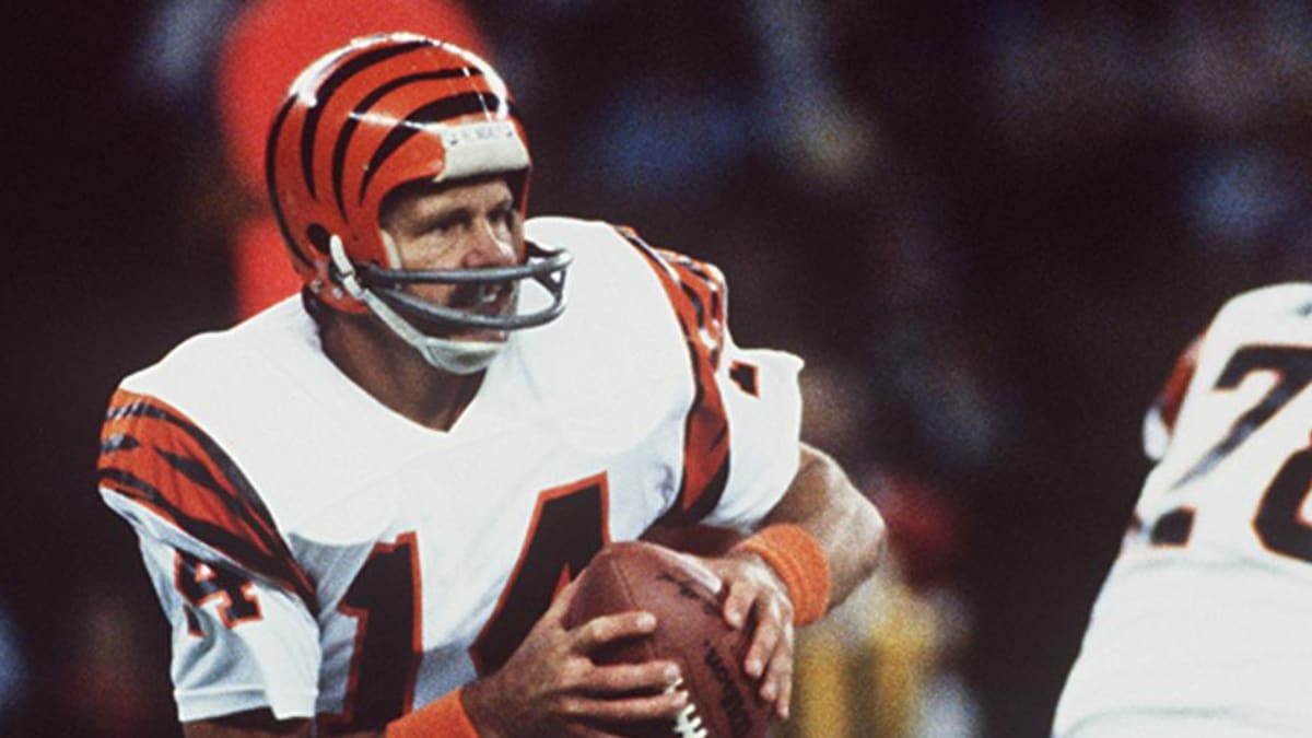 Former Bengals QB Ken Anderson sums jubilation in a tweet