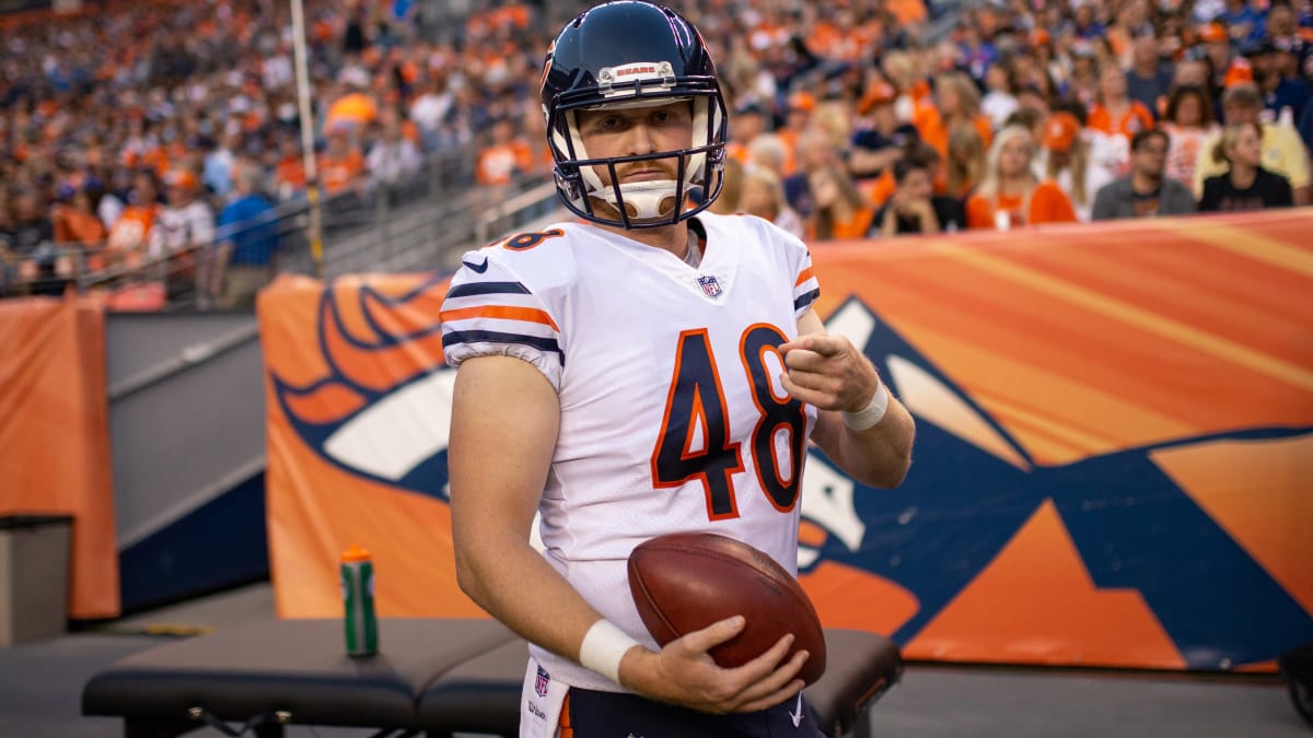 Chicago Bears long snapper Patrick Scales stands on the sideline before an  NFL football game against the Minnesota Vikings, Sunday, Dec. 20, 2020, in  Minneapolis. (AP Photo/Bruce Kluckhohn Stock Photo - Alamy