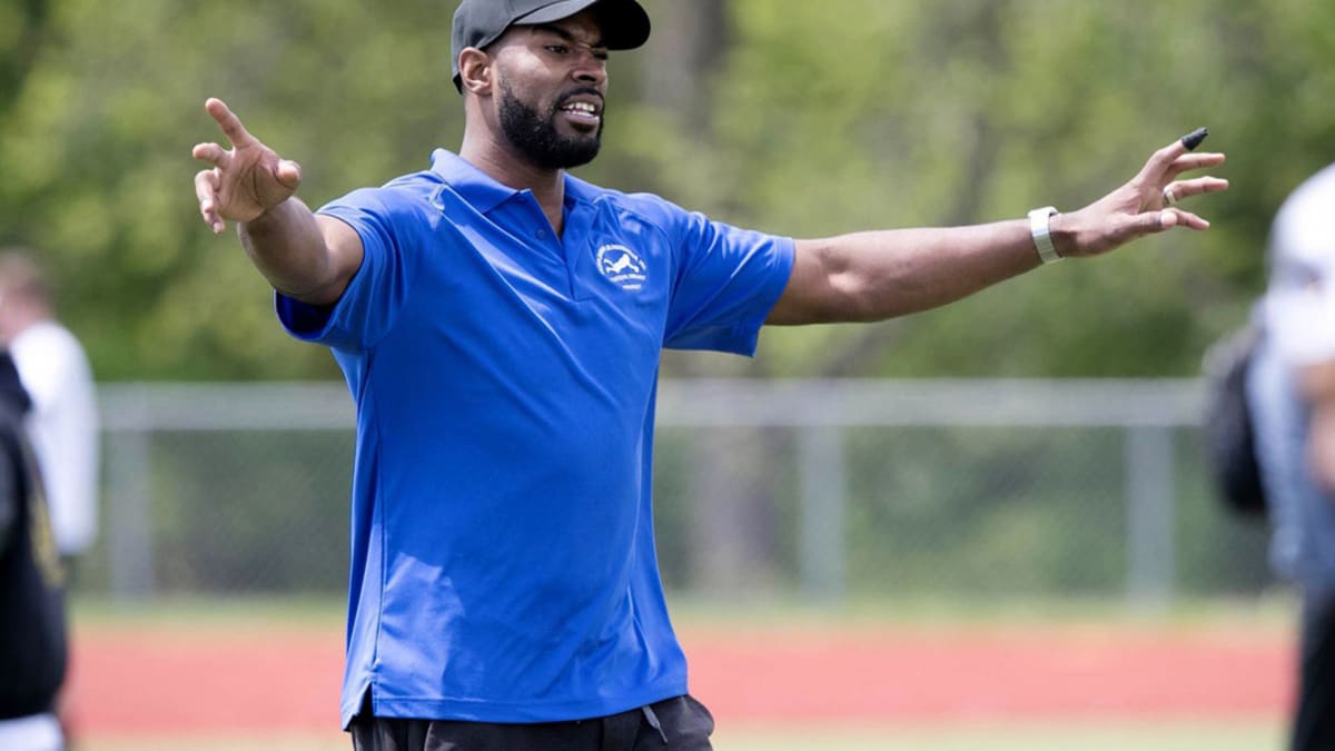 Calvin Johnson makes Pro Football Hall of Fame on first try amid  star-studded class 