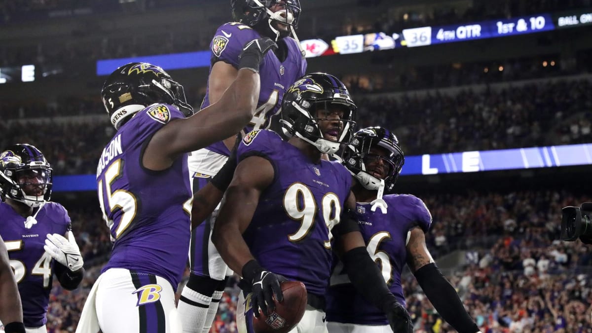 Odafe Oweh is nominated for NFL Rookie - Baltimore Ravens