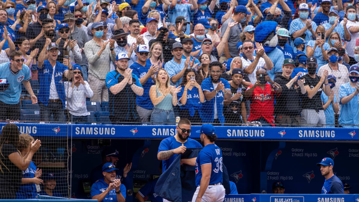 Blue Jays' stadium capacity to rise to 30,000 starting next week