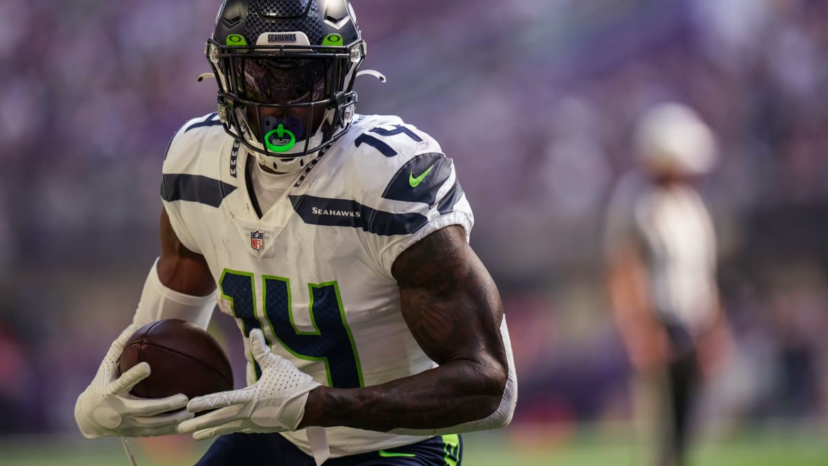 Seattle Seahawks 'Leader' D.K. Metcalf Admits 'I Overstepped My  Boundaries!' - Sports Illustrated Seattle Seahawks News, Analysis and More