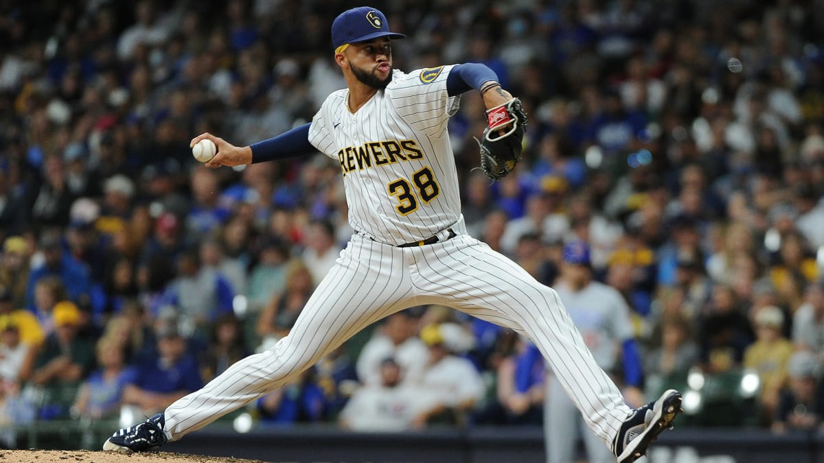 Change of pace has worked for Brewers reliever Devin Williams