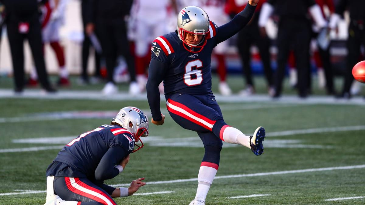 New England's Nick Folk sets NFL record with 57th straight field