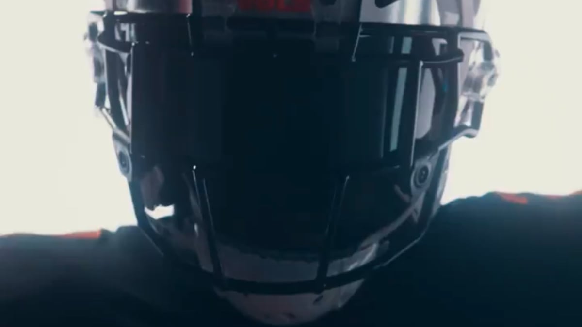 University of Tennessee Vols football blackout, dark mode uniforms return