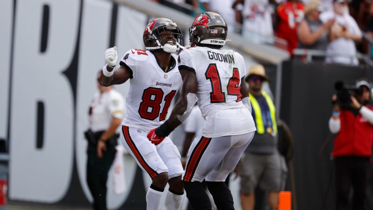 Notes and stats from the Bucs 45-17 win over the Dolphins - Bucs Nation