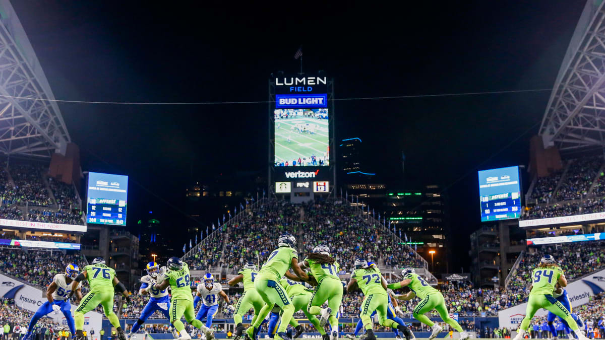 What makes Seahawks' CenturyLink Field the most raucous stadium in the  league? - Sports Illustrated