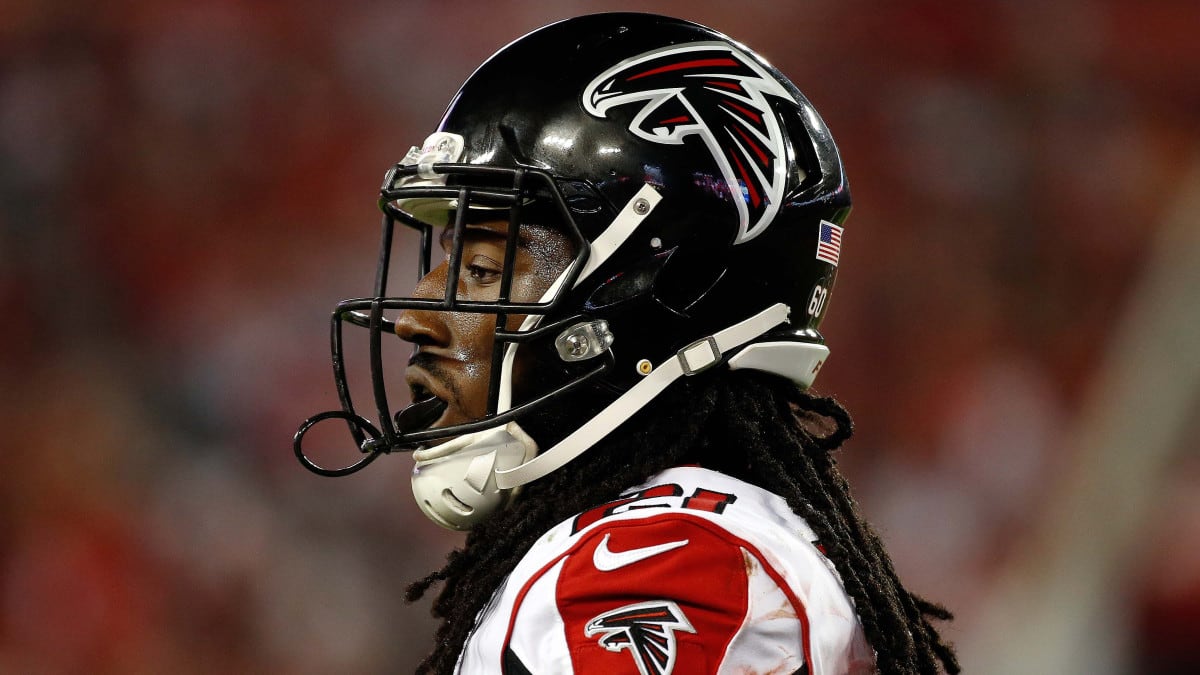 November 29, 2015: #21 Desmond Trufant of the Atlanta Falcons in