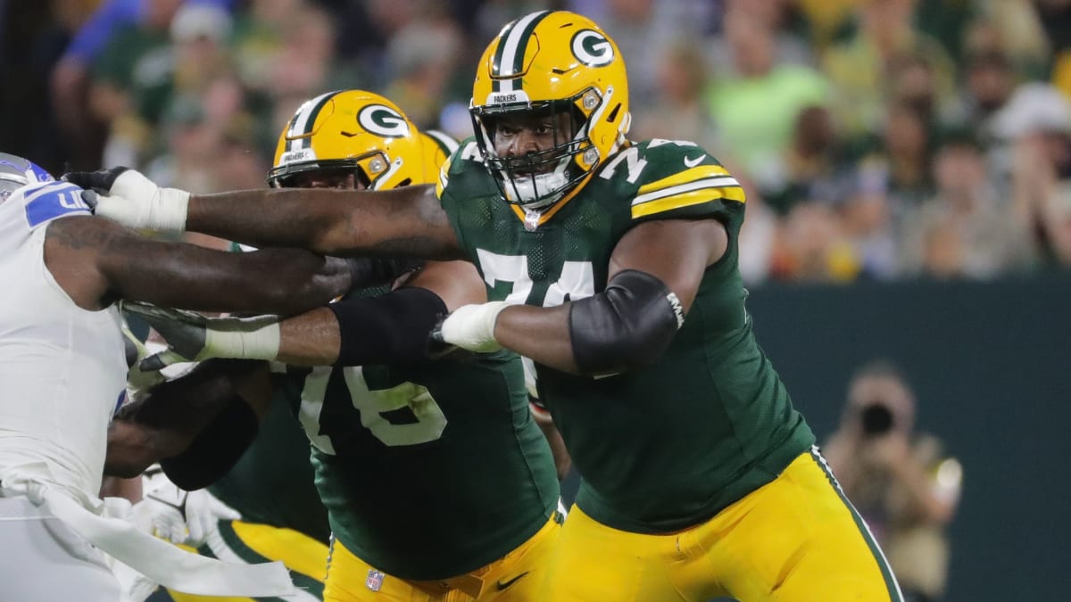 Packers center Josh Myers leaves Bears game with knee injury - Acme Packing  Company