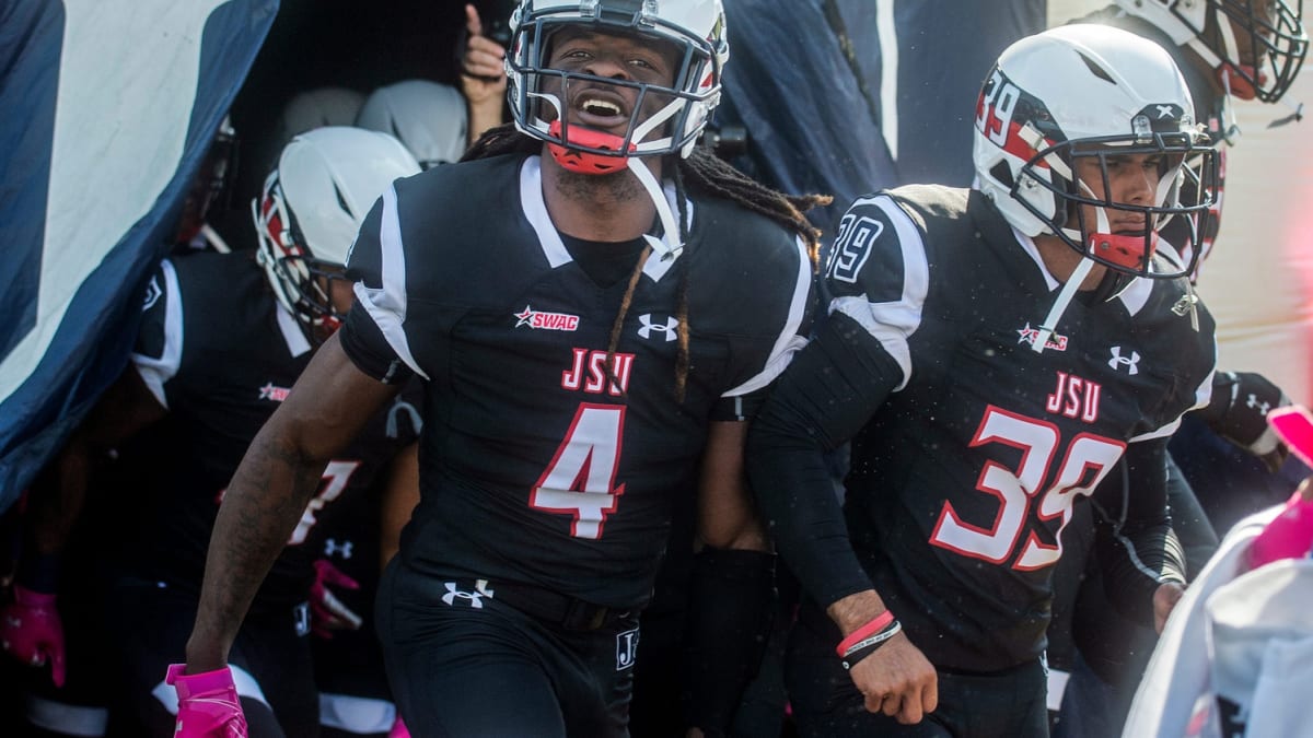 Do Deion Sanders, Jackson State have best football uniforms in SWAC?