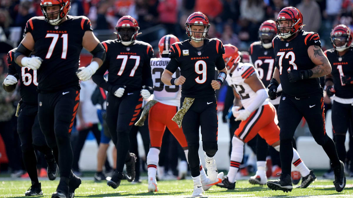 Joe Burrow Gave the Entire Cincinnati Bengals' Offensive Line an Icy Gift  for Christmas - Sports Illustrated Cincinnati Bengals News, Analysis and  More
