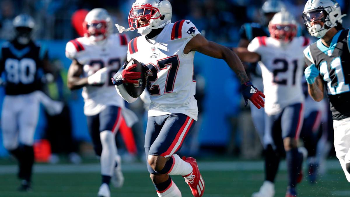 New England Patriots climb above .500 with 24-6 win at Carolina Panthers 