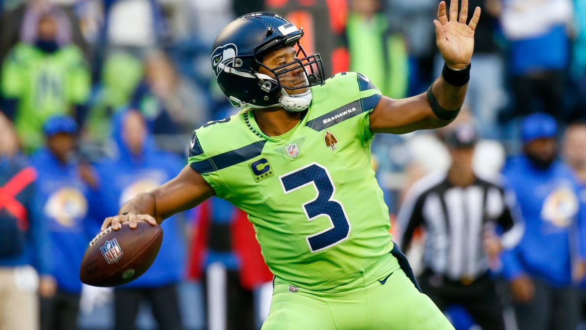 Seahawks QB Russell Wilson 'making progress' in his recovery from finger  surgery, Pete Carroll says