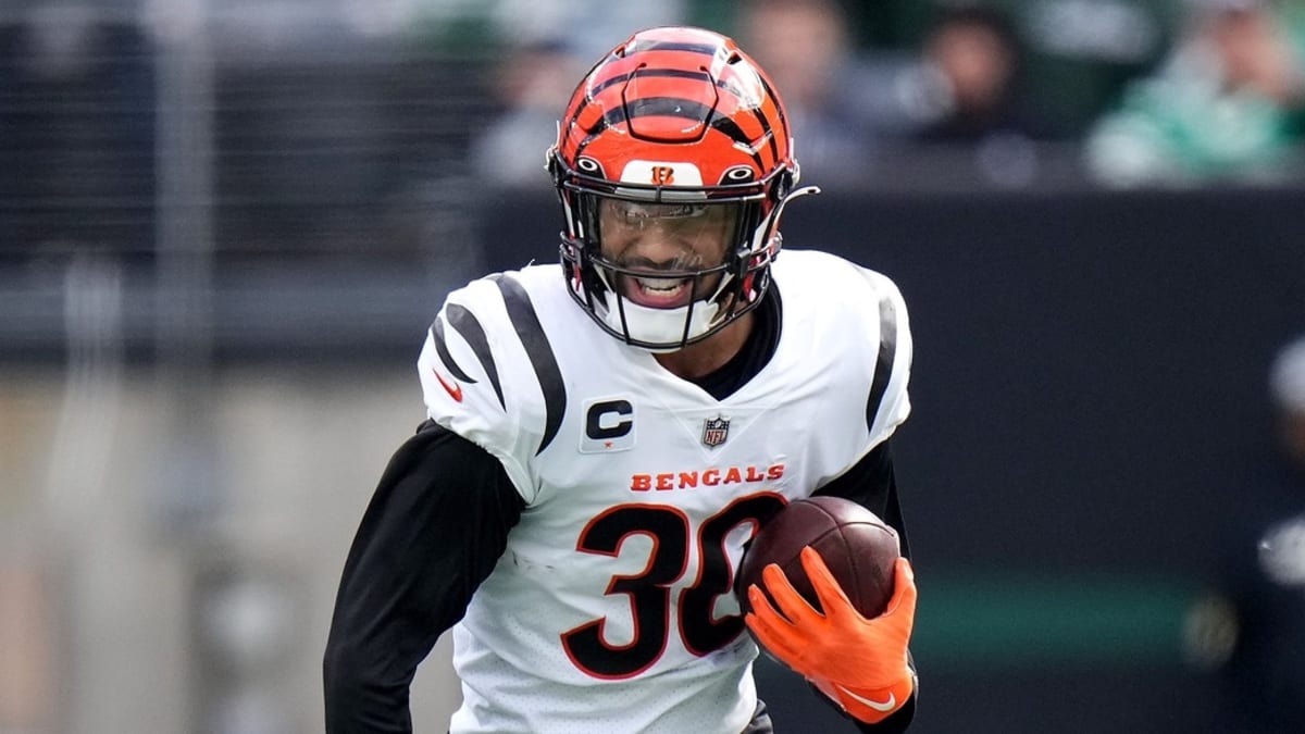 Assisting single-parent families is a personal passion for Bengals' Jessie  Bates