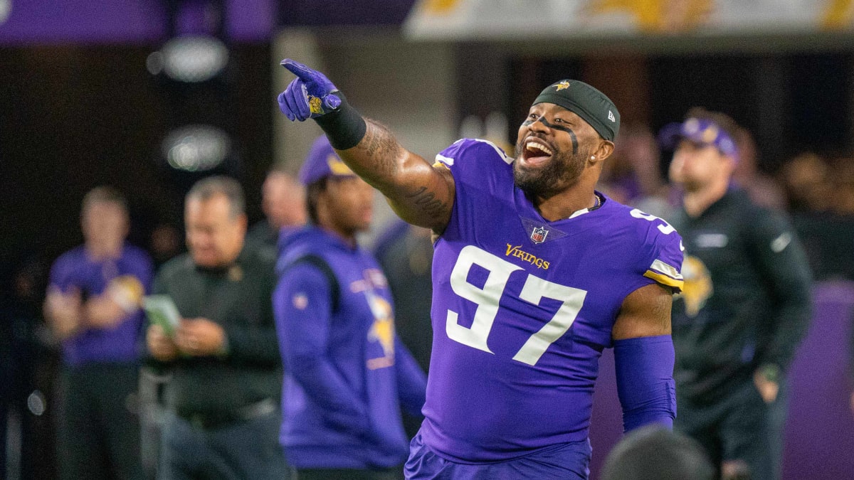 Vikings defensive end Everson Griffen gets his old No. 97 jersey back