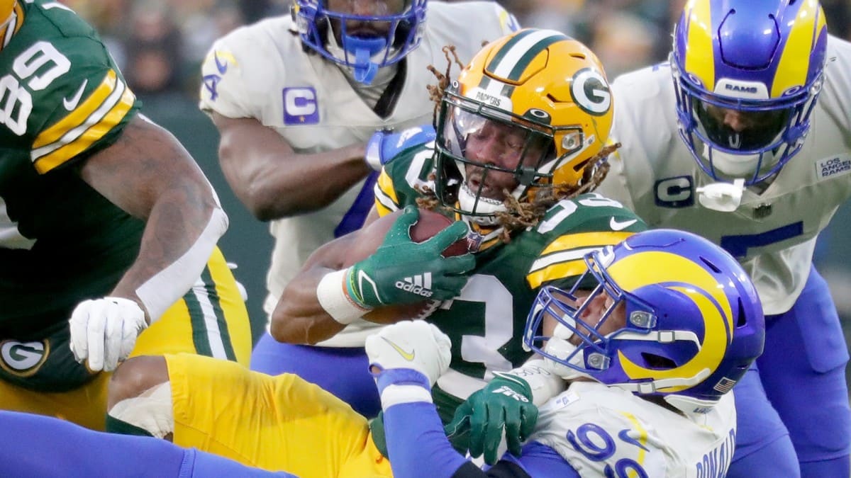 Packers RB Aaron Jones Shows Peril of Second-Contract Running Backs -  Sports Illustrated Green Bay Packers News, Analysis and More