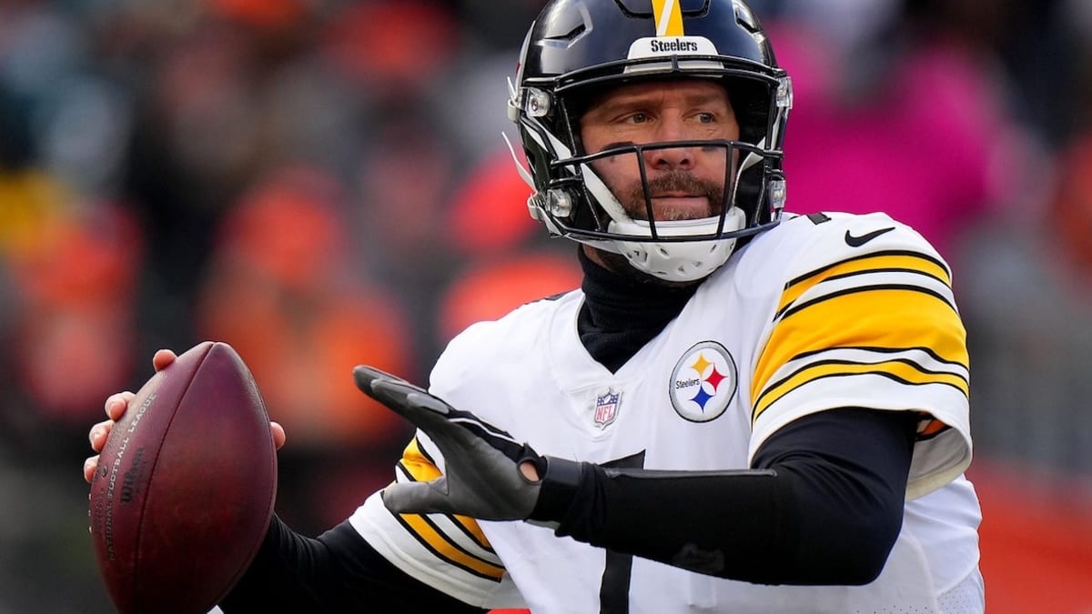 Ben Roethlisberger gets warm welcome on ice as Penguins honor retired  Steelers quarterback