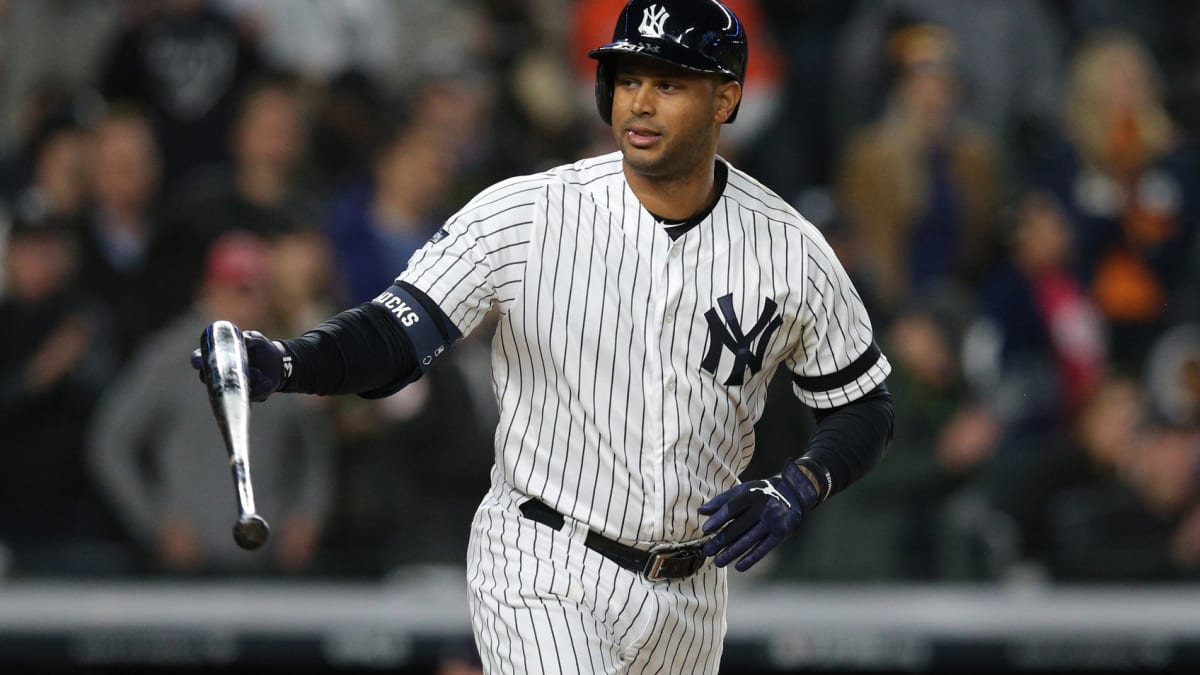 New York Yankees OF Aaron Hicks Takes Advantage of Start, Hits 100th Career  Home Run - Sports Illustrated NY Yankees News, Analysis and More