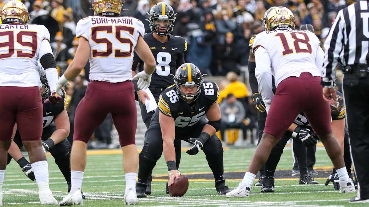 Hawkeye Heaven - Tyler Linderbaum named first team