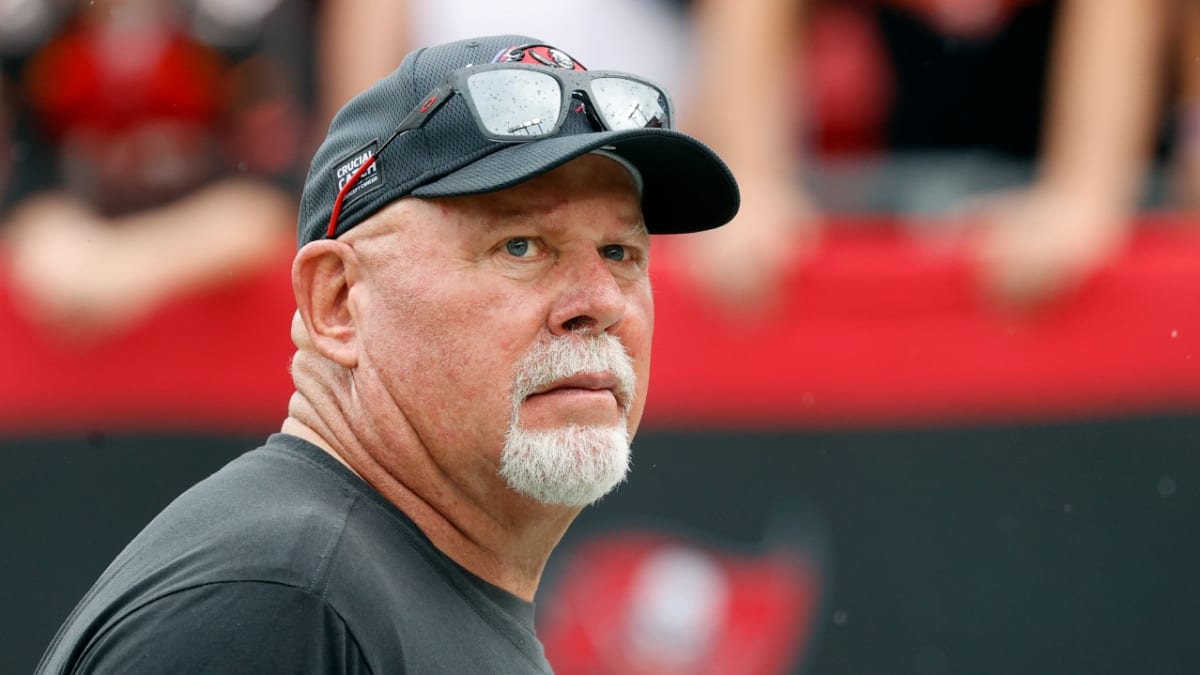 Bucs' Arians scoffs at rumors, says he's returning 'for 2'