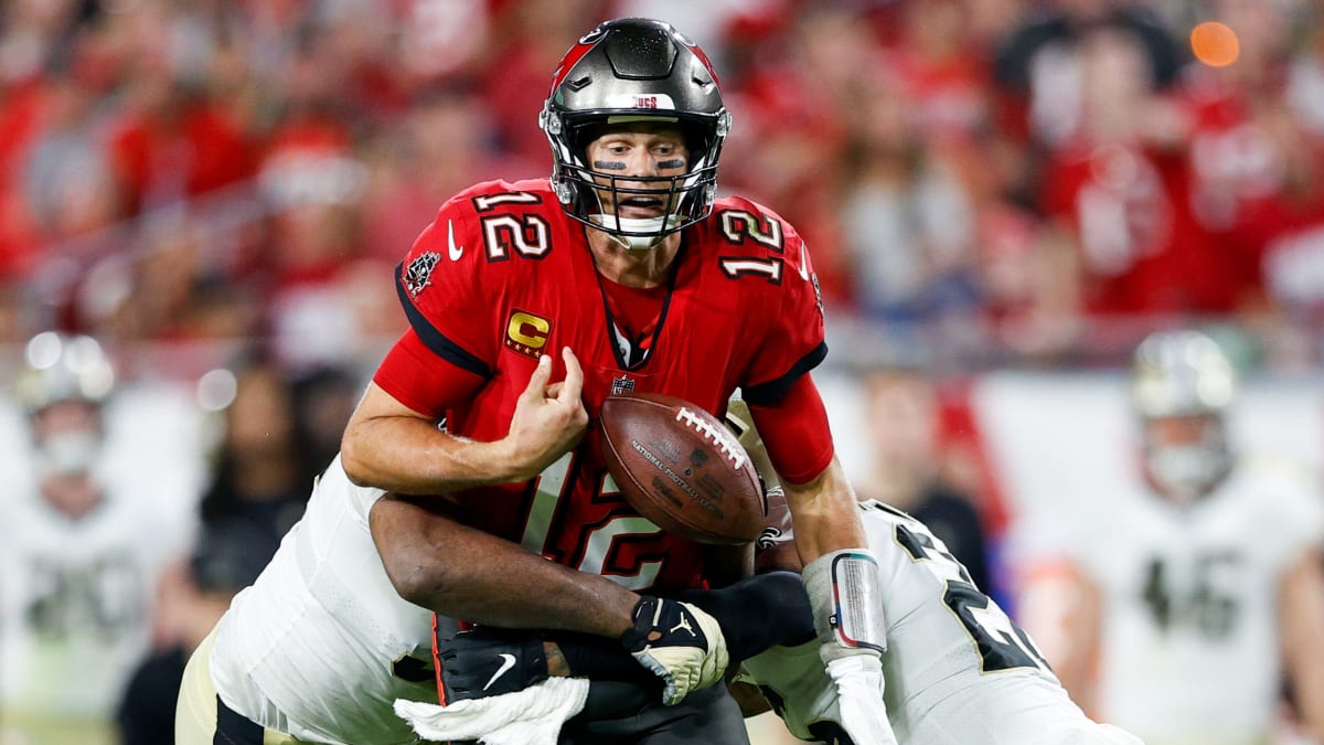 Watch: Fight Breaks Out During Bucs vs. Saints Game - The Spun