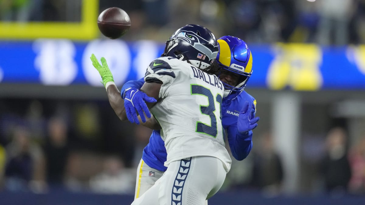 NFL World Reacts To The Seahawks' Thursday Uniform - The Spun