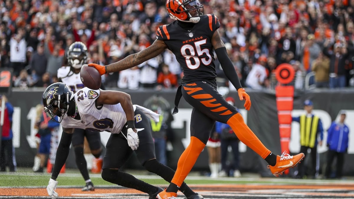 Tee Higgins With Second TD Catch to Give Bengals Lead Over Rams In Super  Bowl LVI - Sports Illustrated Clemson Tigers News, Analysis and More