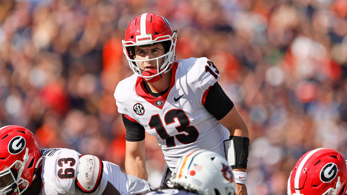 Georgia Bulldogs QB Stetson Bennett featured on SI football preview cover