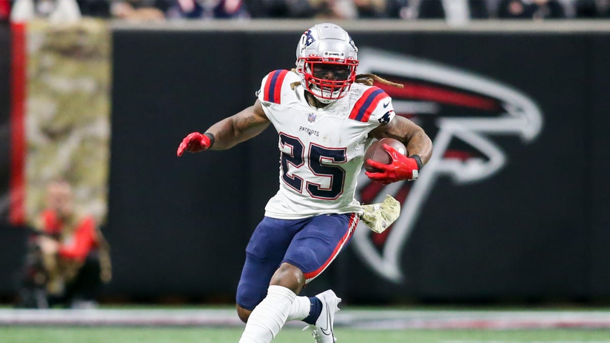 Cancer survivor Brandon Bolden having career year with Patriots