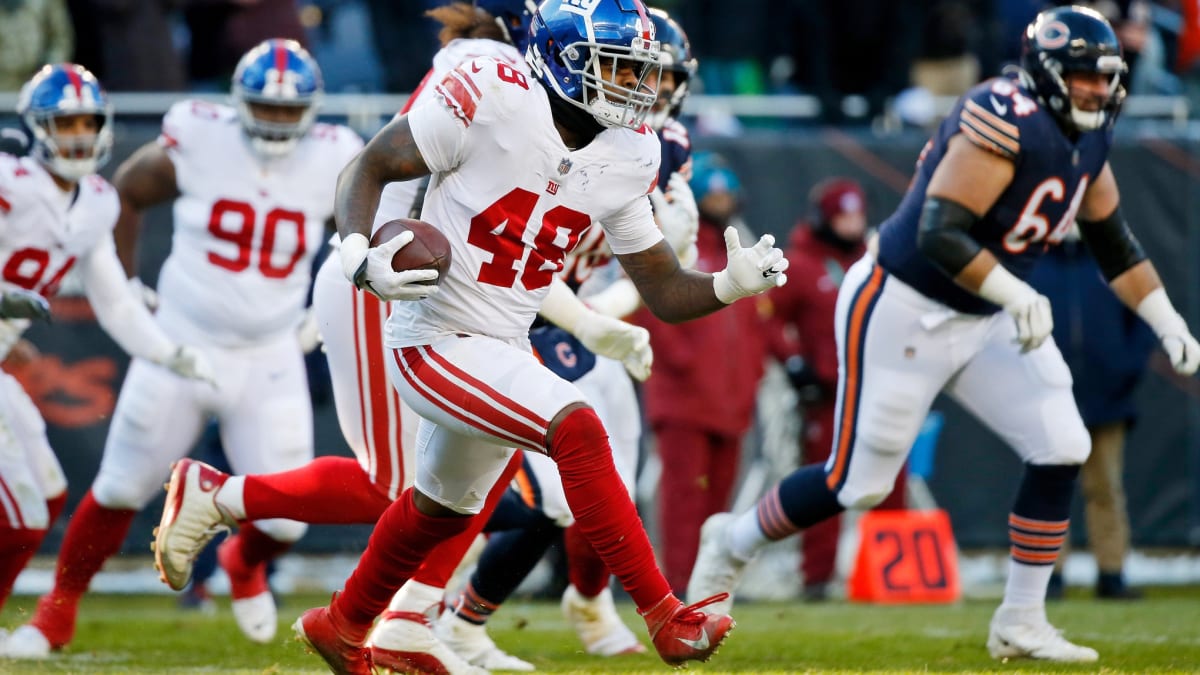 Tae Crowder ready to take the call as Giants' leader on defense - Newsday