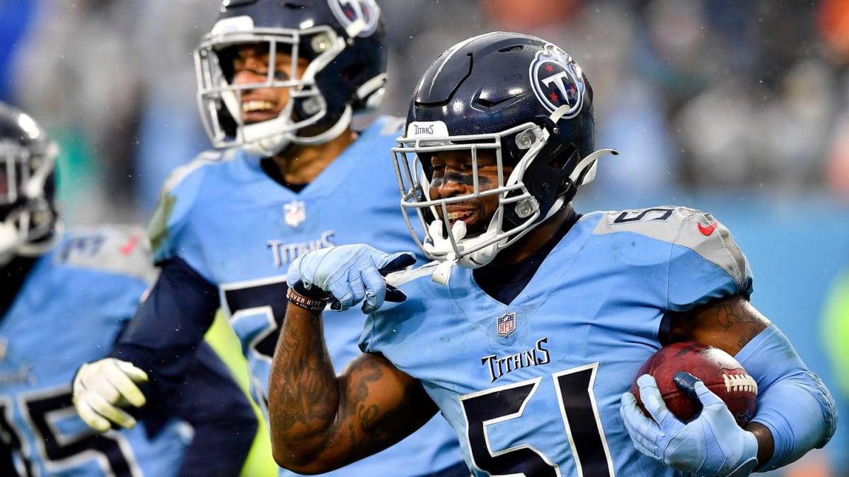 Tennessee Titans linebacker David Long, Jr. (51) against the