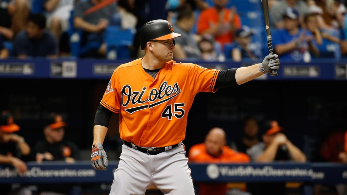 Could Yankees replace Eric Chavez with Mark Trumbo on coaching staff?