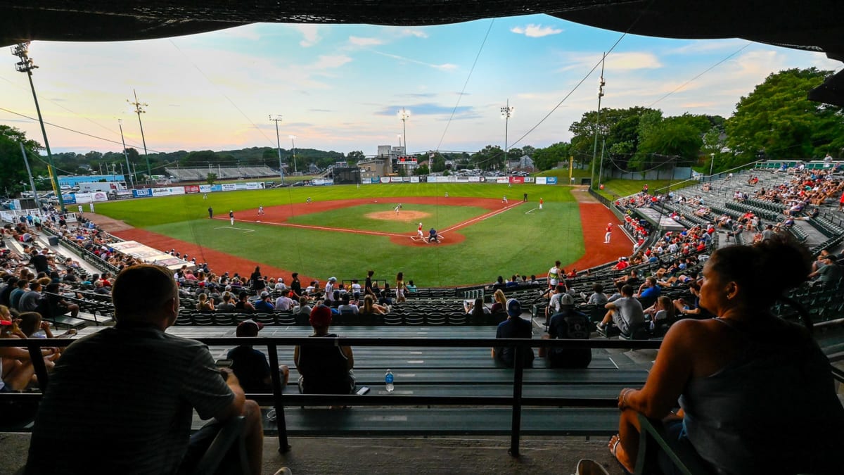 Watch Chattanooga Lookouts at Tennessee Smokies Stream MiLB live - How to Watch and Stream Major League and College Sports