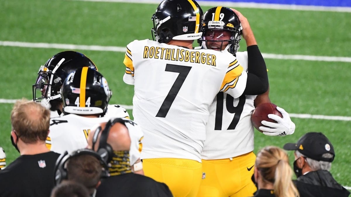 T. J. Watt #90 Ben Roethlisberger #7 JuJu Smith-Schuster #10 Pittsburgh  Steelers