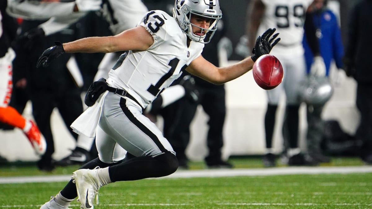 Former Clemson Tigers Star Hunter Renfrow Reflects on NFL, Raiders and Life  Experiences - Sports Illustrated Clemson Tigers News, Analysis and More