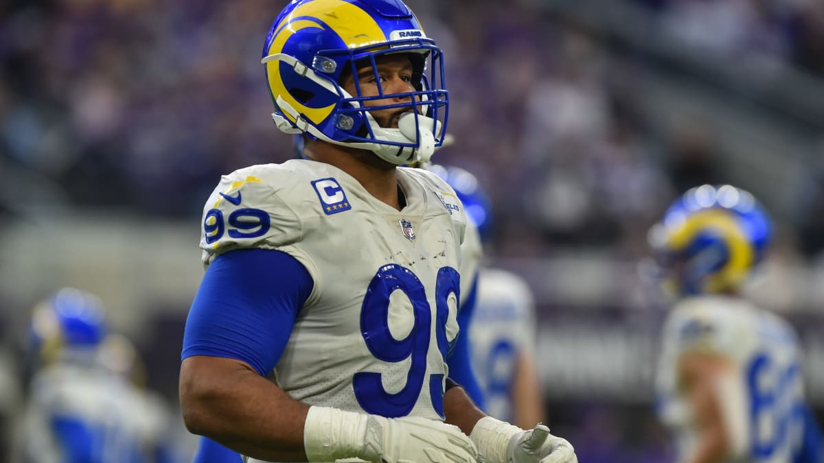 WATCH: Los Angeles Rams' Aaron Donald Encounters Comedy Legend in  Paramount+ Ad - Sports Illustrated LA Rams News, Analysis and More