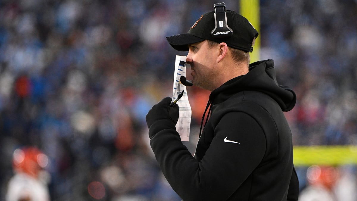 Bengals head coach Zac Taylor got carded at a Cincinnati bar hours