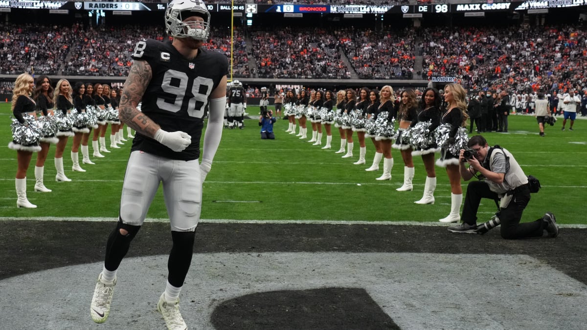 Raiders' Maxx Crosby gets emotional discussing Pro Bowl selection